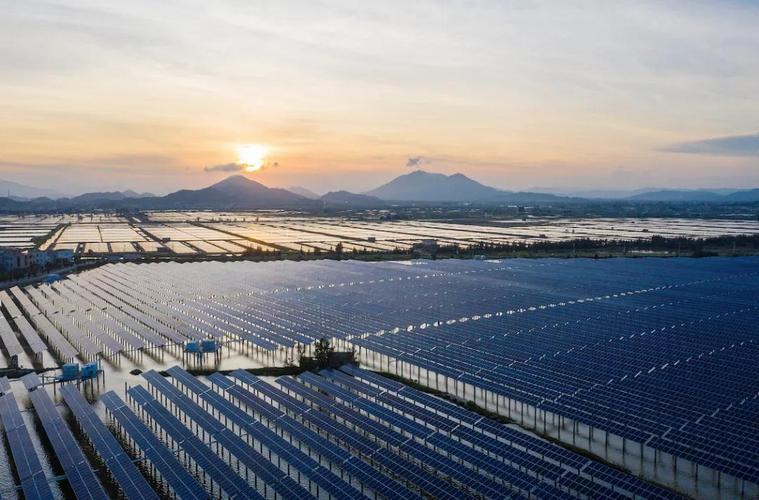 脫褲子放屁？為什么要用光伏發電，用電制取氫氣，再用氫氣發電？